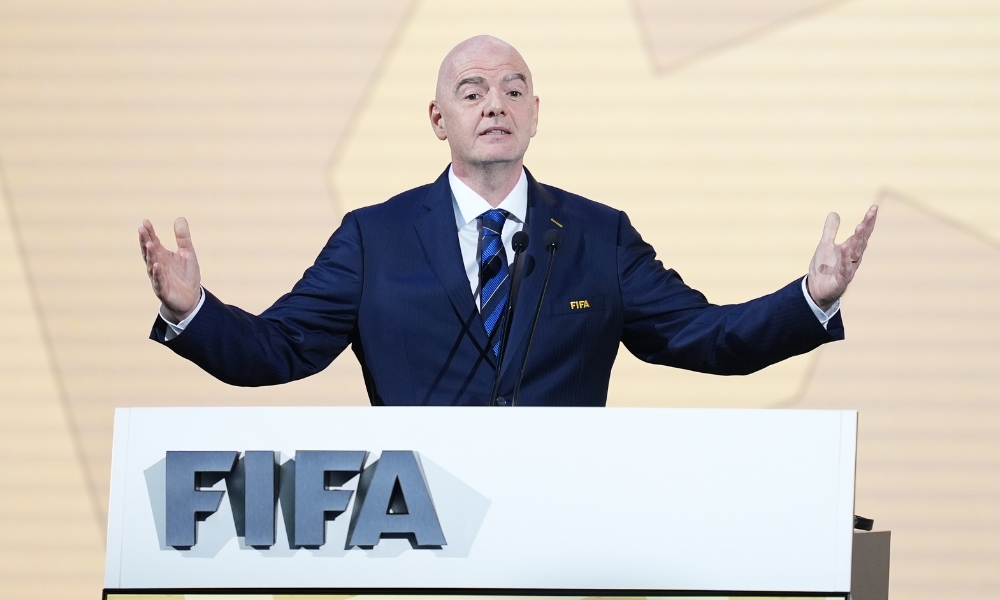 共同铸就了