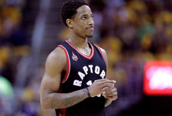 这名球员以 这名球员以